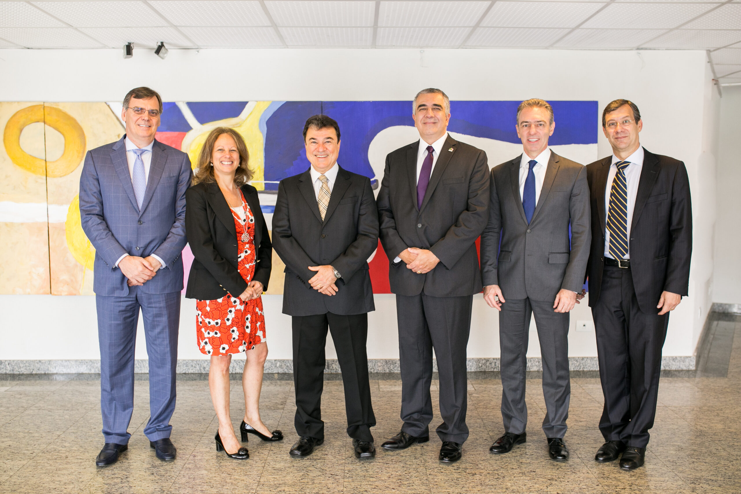 Leia mais sobre o artigo Dirigentes da GE, Deloitte e Fesa estarão amanhã no CEO Fórum da Amcham Curitiba